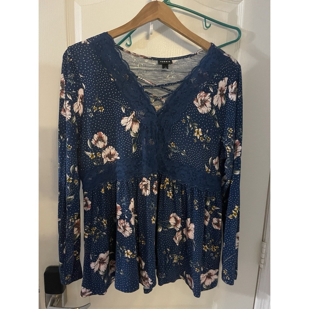 Torrid Blue Floral And Lace Long Sleeve Blouse Sz 1x